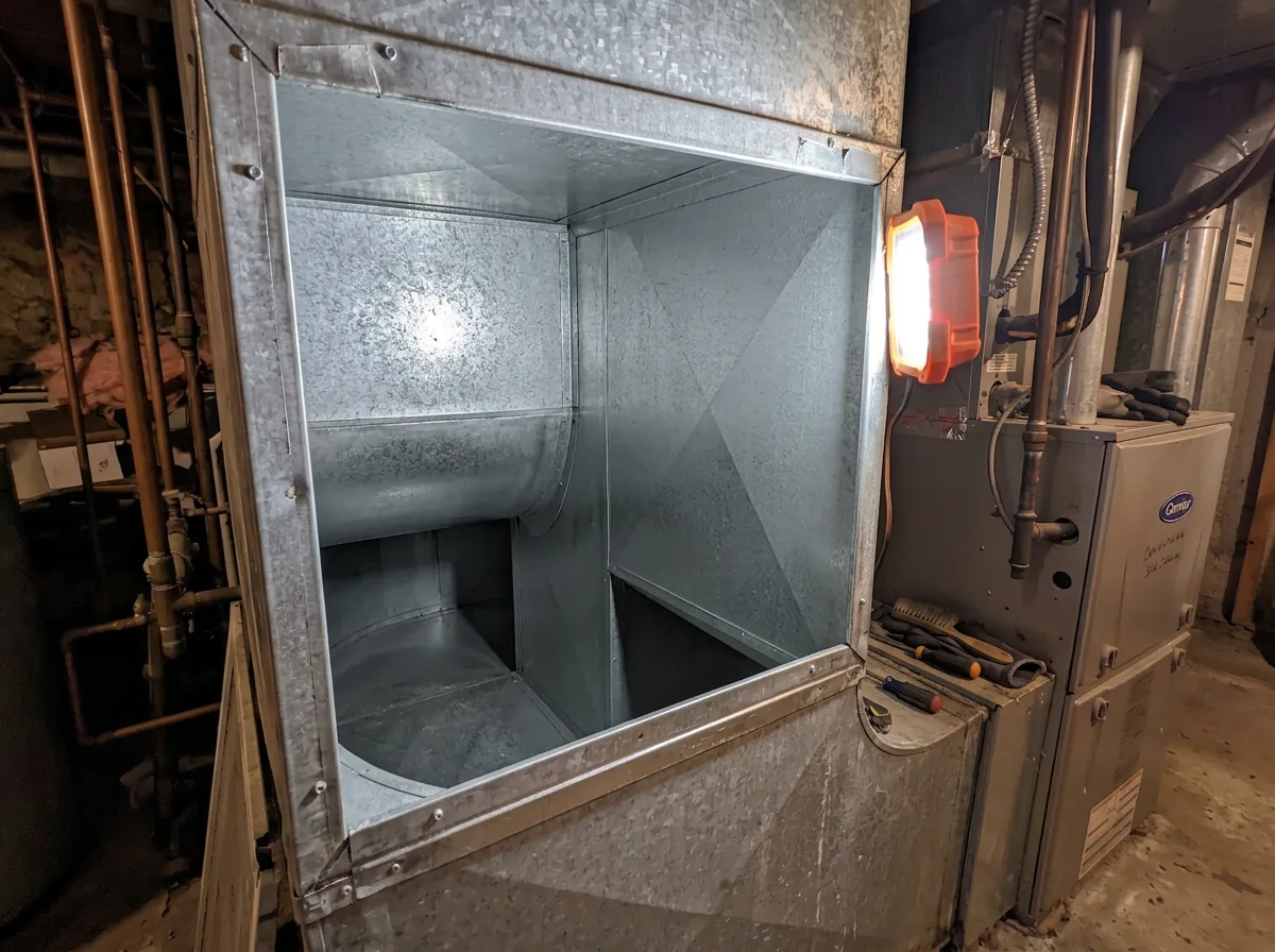 Air duct cleaning result #10 — after cleaning